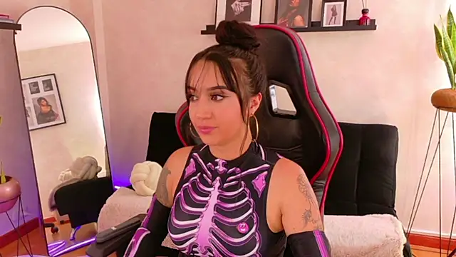 EmmyEvans1 élő XXX-chatje