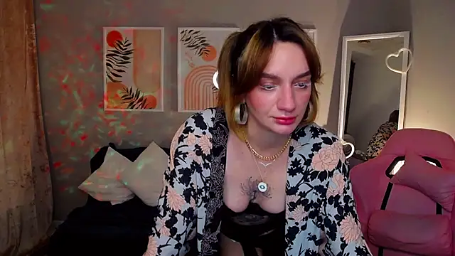 PollyRoseX: онлайн-секс-чат