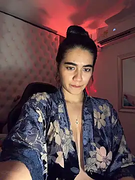 ZarahEvans Adlı Modelin Canlı XXX Sohbeti