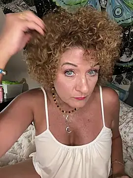 SuzyCatzzのライブXXXチャット