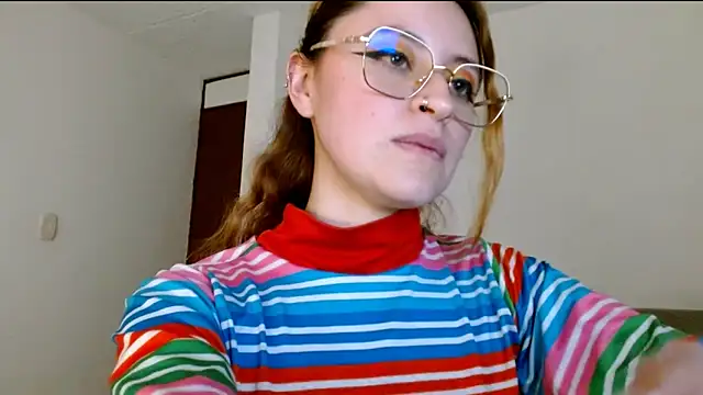 Juls_winter_'s Live XXX Chat