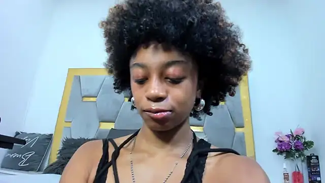 AliyahBrowns élő XXX-chatje