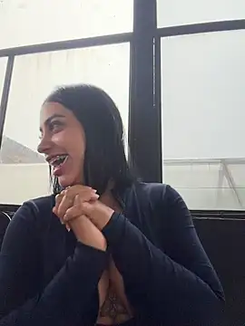 AlannaEvons 在線直播表演