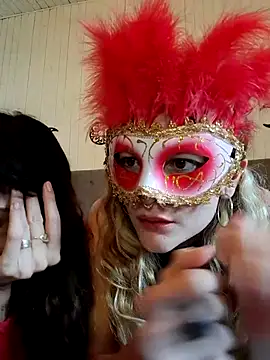 ludovica_su Show in webcam