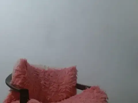 Larry-n-clouds Adlı Modelin Web Kamerası Şovu