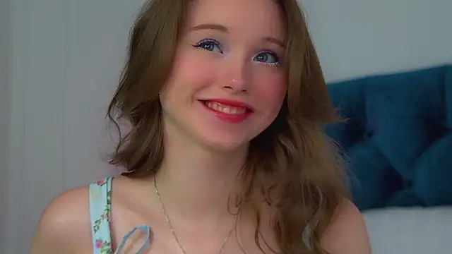 KeiraAsti's Live XXX Chat