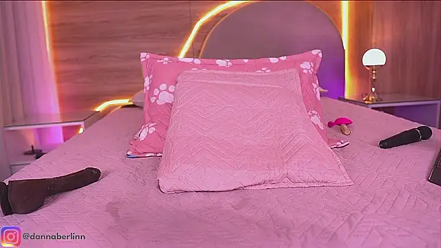 Chat +18 de danna_berlin_ ao vivo