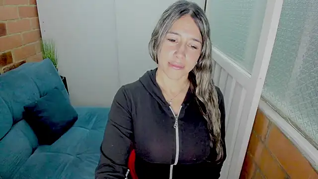 Penelope47's Live XXX Chat