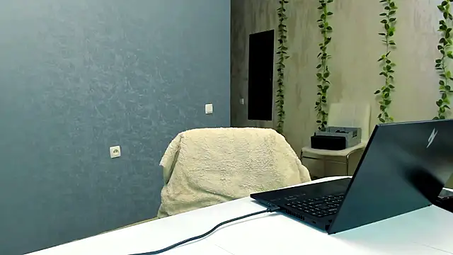 Chat XXX ao vivo de Yesss_Lilith