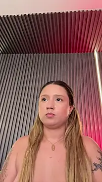 MiaPetit_ – Live XXX-chat