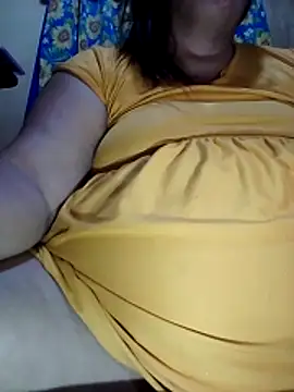 Huge_mama69 Webcam Show