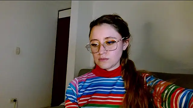 Show modela Juls_winter_ na web-kameri