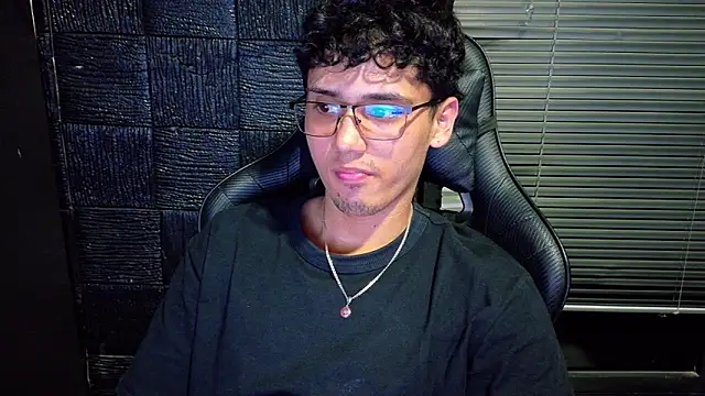 Chatroom XXX en direct de SrJacobs