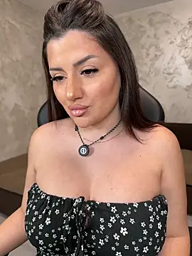 SophieRoouse Chat XXX live