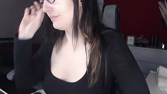 Alina_Lamour – Live XXX-chat