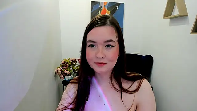 Chat +18 de WishToBloom ao vivo