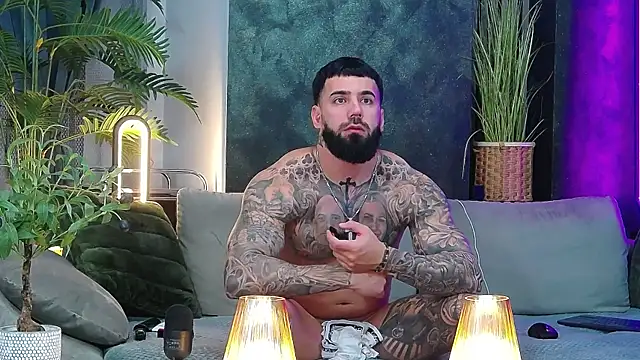 masterkingofmusclee's Live XXX Chat