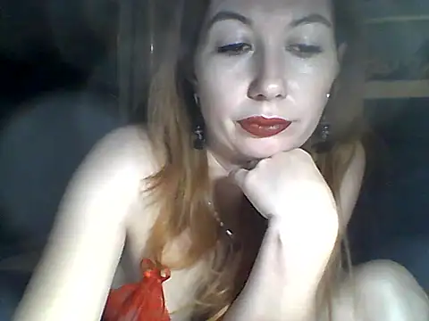 Olesja Adlı Modelin Canlı XXX Sohbeti