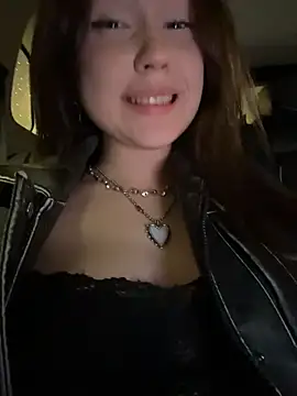 Chat +18 de Peachy_Dream ao vivo