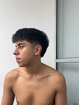 Show modela motomotoboy na web-kameri