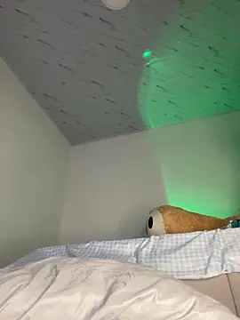 Chat +18 de Eveliin_ruiz ao vivo