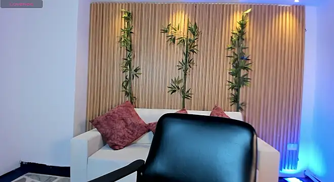 Alicee_Broownn élő XXX-chatje