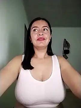 hailey85 Chat XXX live