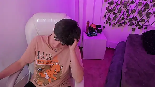 Nathaly_ds' Live XXX Chat