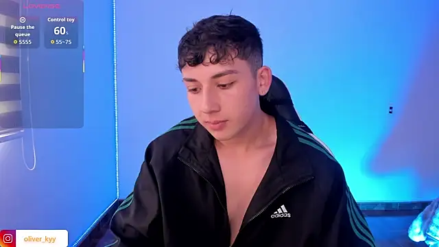 XXX chat uživo modela oliver_kyy