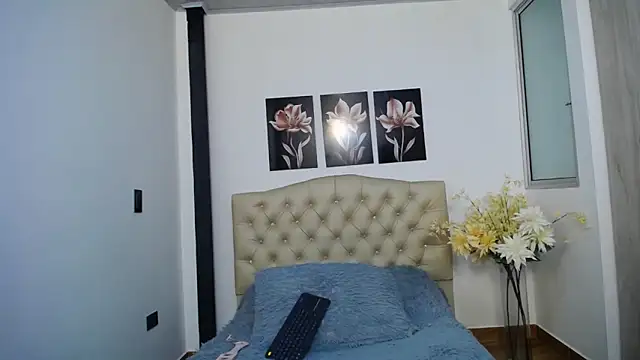 pinky_f00x – Live XXX-chat