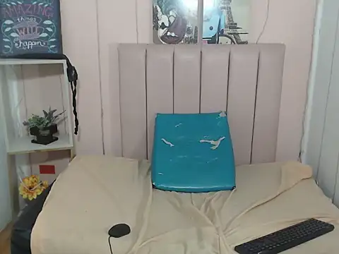 casandraroberthrs707 即時 XXX 聊天