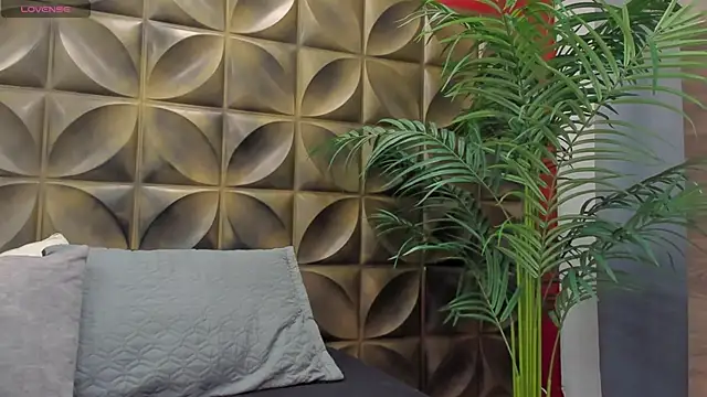 RebeccaBourbon – Naživo XXX chat