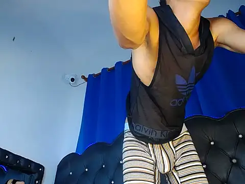 Nick_Boy23 live XXX chat