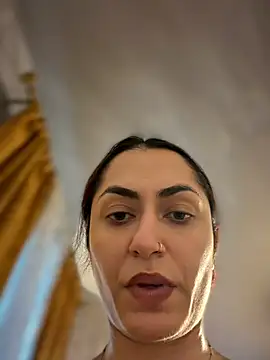 YourQueen18 Live XXX-Chat