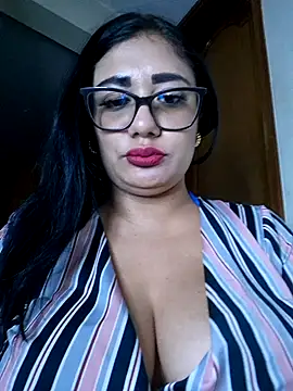 Monse--145 Chat XXX in diretta