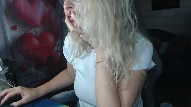 RubiLakros' Live XXX Chat