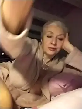 Chat +18 de divinaerotica ao vivo