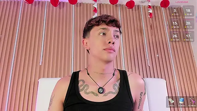 Chat +18 de Tomy_Rox ao vivo