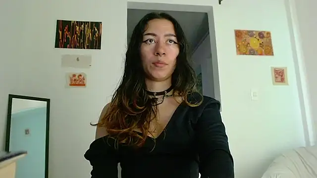 Czat XXX na żywo – Maam_Ine