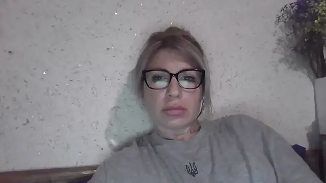 Czat XXX na żywo – fox_red_lady7