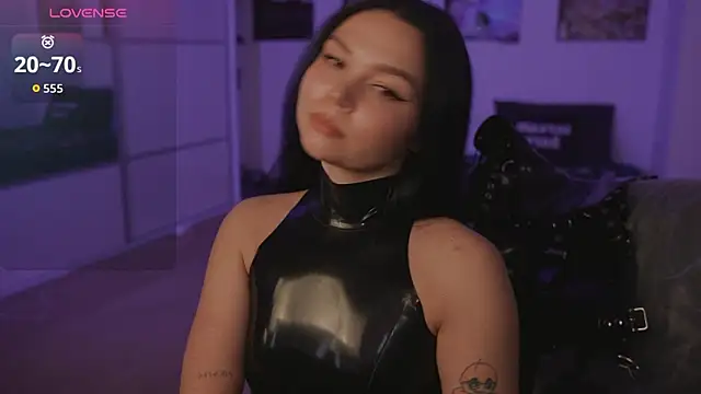 XXX chat uživo modela Dominatrix_Alice