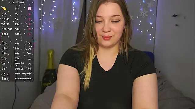 CuteSharloti Live XXX Chat