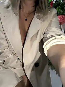 Katy__A Chat XXX live