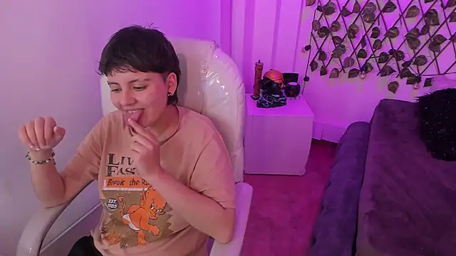 Nathaly_ds 即時 XXX 聊天