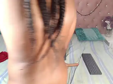 SophiaBrownx Adlı Modelin Web Kamerası Şovu