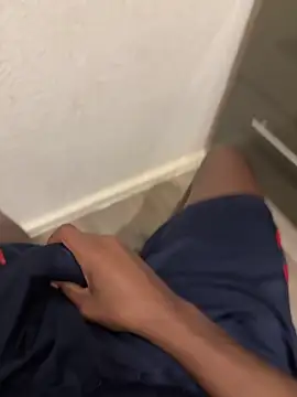 Trhge253's Webcam Show