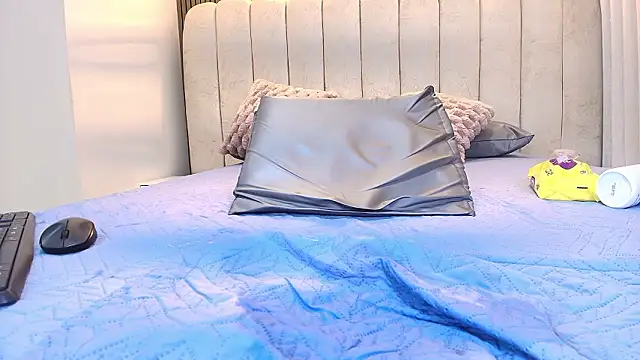 XXX chat uživo modela kata_hazel