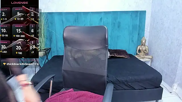 VictoriaaBlair 现场XXX聊天