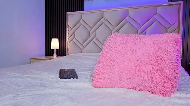 MiaaFarreln Live XXX chat