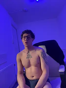 Chat +18 de TitanNoir ao vivo